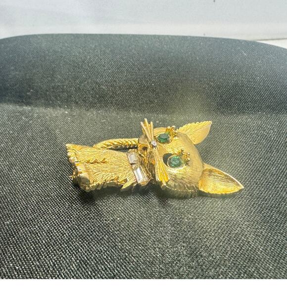 Vintage Pell cat pin, green eye , gold toned metal-cat lover - Picture 2 of 6